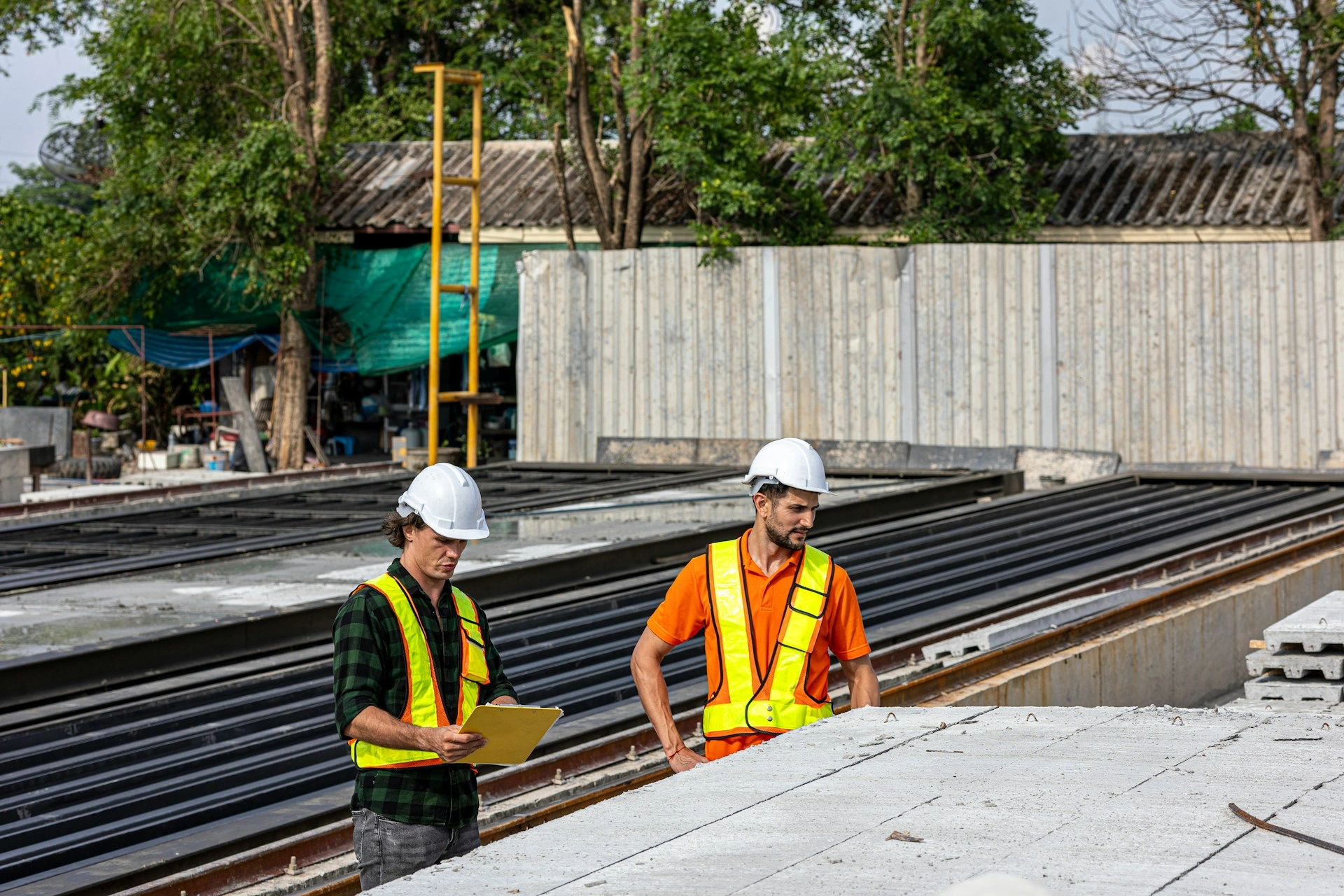 Retak Beton Kecil Bisa Jadi Masalah Besar, Ini Cara Deteksinya